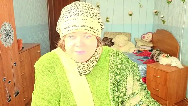 Audrey Aura online show from November 2025 05:47:02 AM