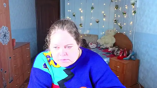 Audrey Aura online show from October 2025 05:18:02 AM