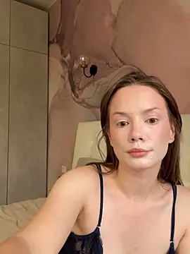 Rosie Holmes  online show from September 2025 03:23:01 AM