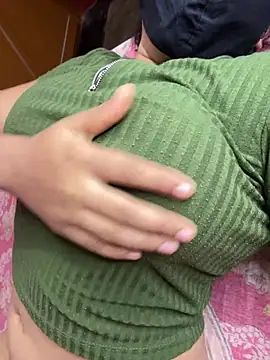 Snapshot of Priyajaanbaby chatting on July 2026 04:13:01 AM Priyajaanbaby online show from July 2026 04:13:01 AM