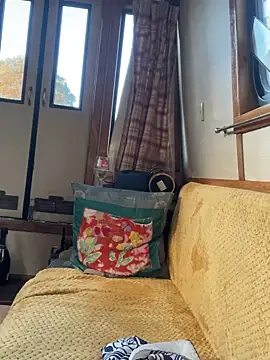 Snapshot of ladyboatlady chatting on September 2025 04:58:01 PM ladyboatlady online show from September 2025 04:58:01 PM