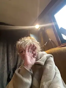 Snapshot of ladyboatlady chatting on March 2026 07:05:01 AM ladyboatlady online show from March 2026 07:05:01 AM