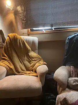 ladyboatlady online show from March 2026 06:35:01 AM