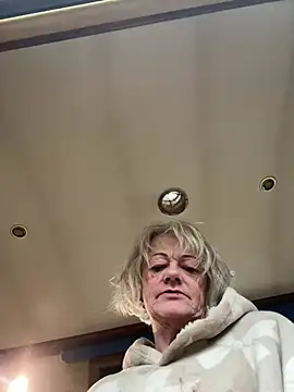 Snapshot of ladyboatlady chatting on February 2026 08:46:02 AM ladyboatlady online show from February 2026 08:46:02 AM