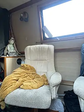 ladyboatlady online show from March 2026 07:06:02 AM