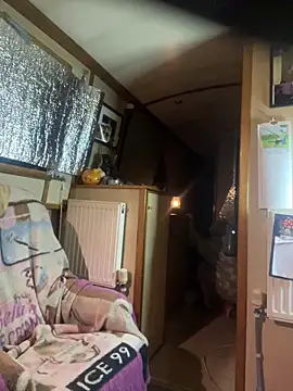 Snapshot of ladyboatlady chatting on February 2026 04:45:02 AM ladyboatlady online show from February 2026 04:45:02 AM