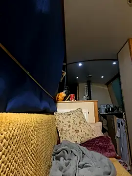 Snapshot of ladyboatlady chatting on September 2025 04:52:01 AM ladyboatlady online show from September 2025 04:52:01 AM