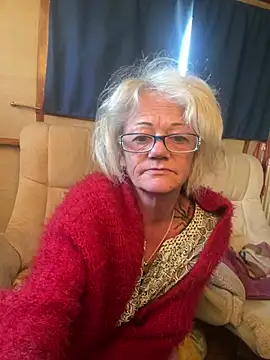 ladyboatlady online show from May 2026 05:33:01 AM