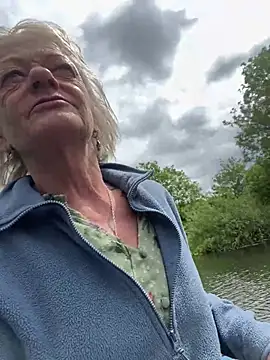 ladyboatlady online show from May 2026 11:40:02 AM