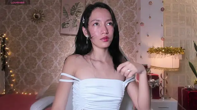 LilyThea online show from December 2025 09:14:02 PM