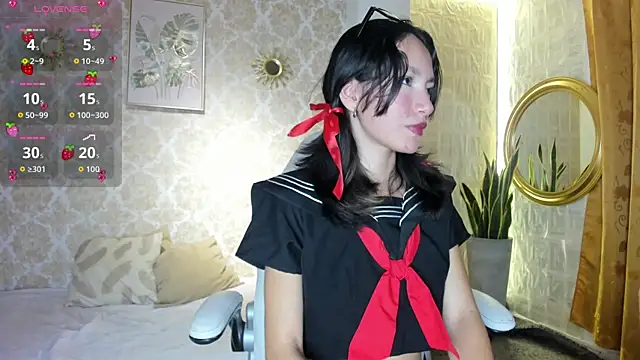 LilyThea online show from April 2026 09:10:01 PM