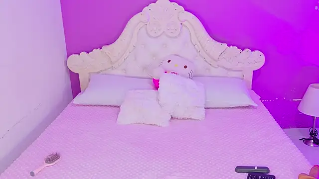SamantaKane online show from May 2026 03:47:01 AM