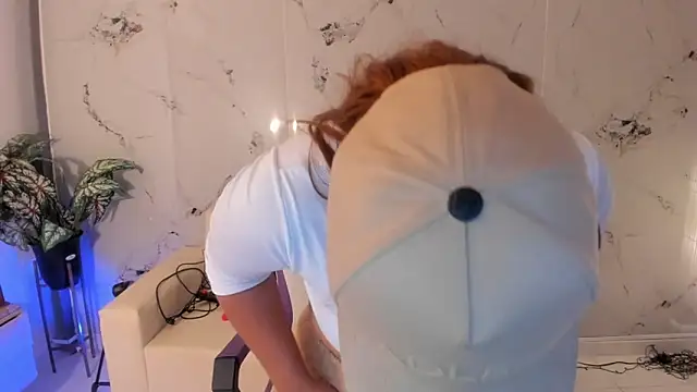 scarlett enjoy1 online show from September 2025 02:12:02 PM