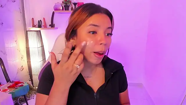 scarlett enjoy1 online show from November 2025 03:39:02 PM