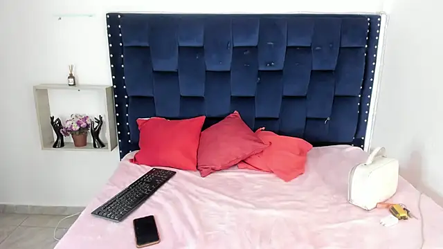 scarlett enjoy1 online show from November 2025 12:27:01 PM