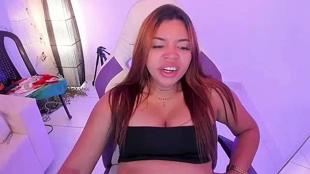 scarlett enjoy1 online show from November 2025 01:37:01 PM