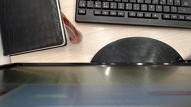 Snapshot of muriel_elvin chatting on December 2025 08:13:02 AM muriel elvin online show from December 2025 08:13:02 AM