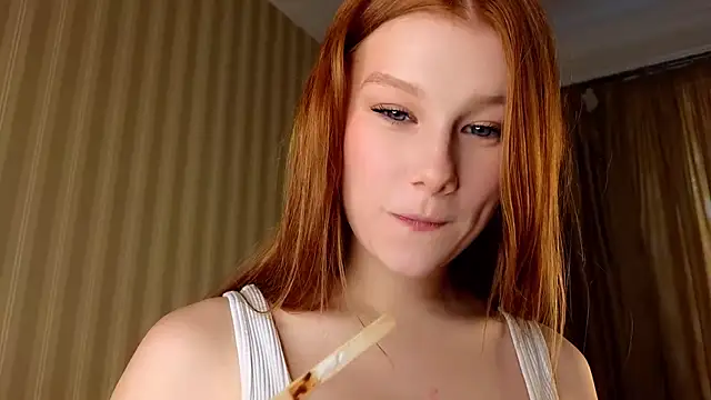 Snapshot of Juuulia_ chatting on May 2026 03:17:02 PM Juuulia online show from May 2026 03:17:02 PM