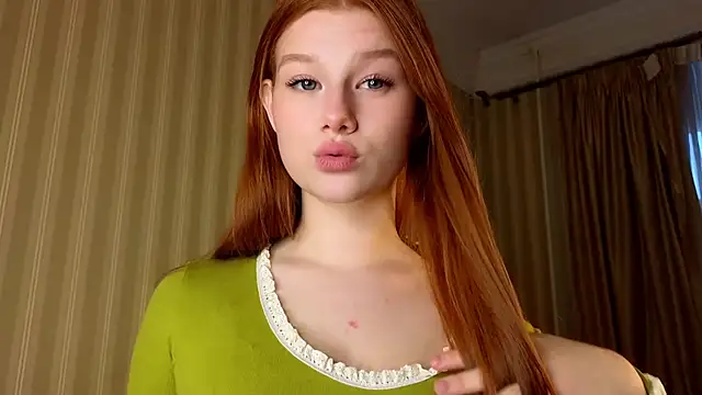 Snapshot of Juuulia_ chatting on May 2026 02:40:02 PM Juuulia online show from May 2026 02:40:02 PM