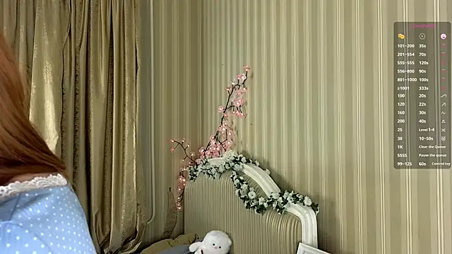 Juuulia  online show from February 2026 01:49:02 PM