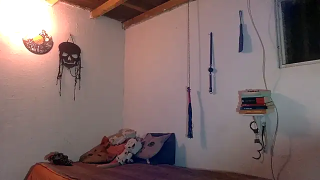 indomitaFox online show from October 2025 03:18:01 AM