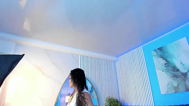 bellarivera  online show from November 2025 07:07:01 PM