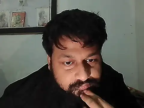 Dollseye online show from November 2025 07:28:01 PM