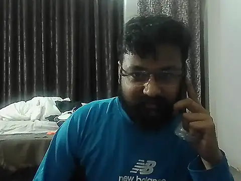 Dollseye online show from February 2026 01:52:01 PM