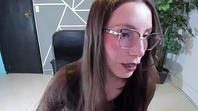 paula miler1 online show from February 2026 02:19:02 PM