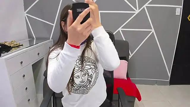 paula miler1 online show from January 2026 02:00:02 PM