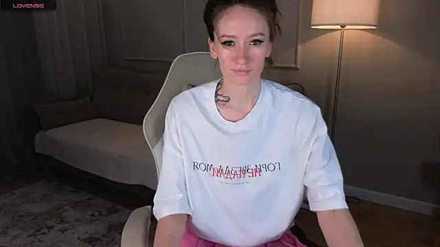 Snapshot of cutienaughtygirl chatting on June 2026 08:15:01 AM cutienaughtygirl online show from June 2026 08:15:01 AM