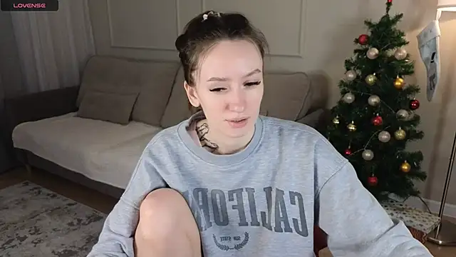 Snapshot of cutienaughtygirl chatting on January 2026 07:15:01 AM cutienaughtygirl online show from January 2026 07:15:01 AM