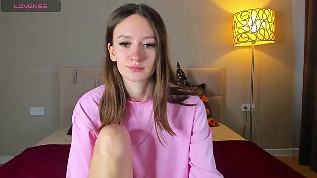 cutienaughtygirl online show from October 2025 09:30:01 AM