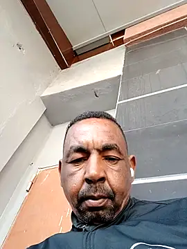 Snapshot of Bob_black chatting on February 2026 02:37:02 PM Bob black online show from February 2026 02:37:02 PM