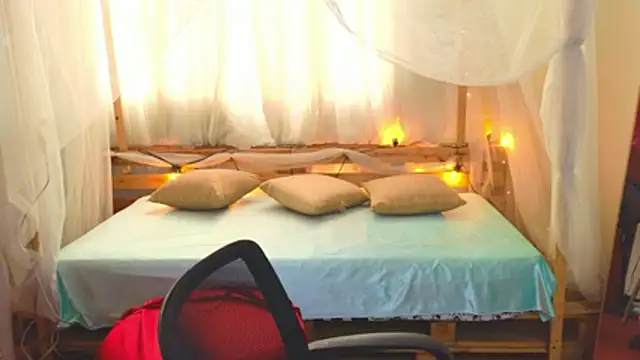 Snapshot of loreaniss chatting on November 2025 08:47:02 PM loreaniss online show from November 2025 08:47:02 PM