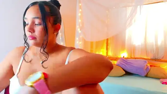 loreaniss online show from January 2026 08:26:01 PM