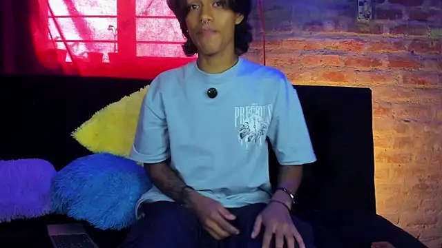 dreyk20 online show from April 2026 10:25:02 PM