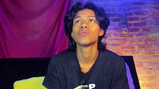 dreyk20 online show from March 2026 11:39:02 PM