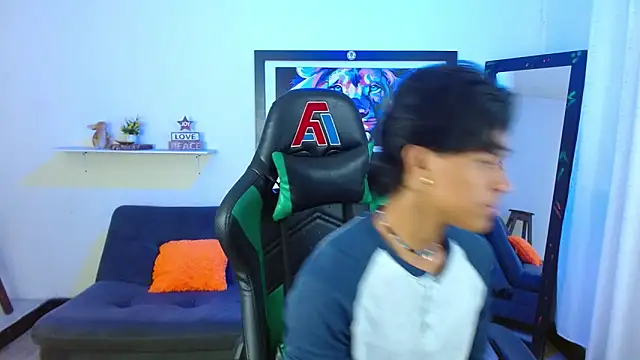 dreyk20 online show from November 2025 01:58:02 PM