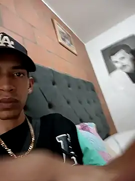 briamhoconor xh online show from November 2025 07:40:01 PM