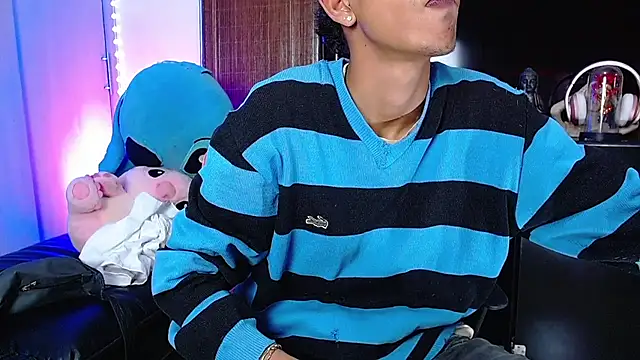 briamhoconor xh online show from November 2025 02:00:02 AM