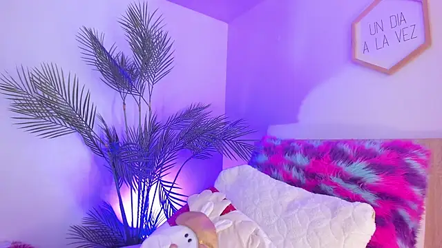 Snapshot of Hadid_Jimenez_ chatting on November 2025 07:40:02 PM Hadid Jimenez online show from November 2025 07:40:02 PM