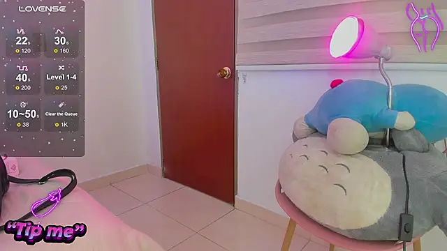 Snapshot of Hadid_Jimenez_ chatting on November 2025 08:12:01 PM Hadid Jimenez online show from November 2025 08:12:01 PM