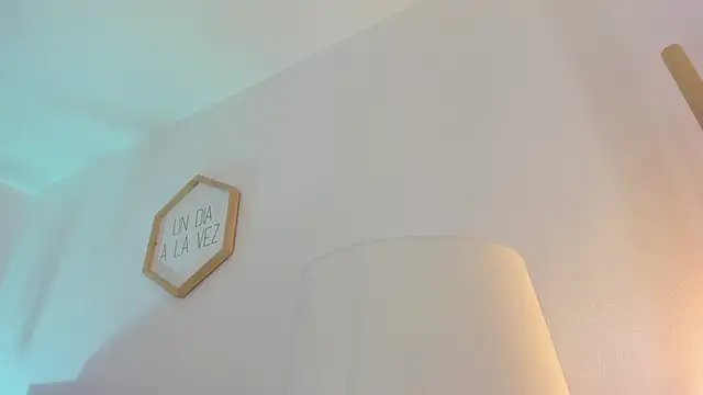 Snapshot of Hadid_Jimenez_ chatting on November 2025 09:26:02 PM Hadid Jimenez online show from November 2025 09:26:02 PM