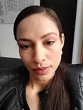 SofiaDelicia online show from October 2025 01:45:01 PM