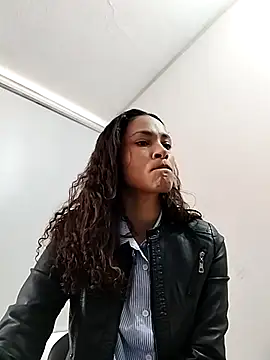 SofiaDelicia online show from October 2025 02:16:02 PM