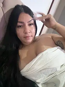 julianamascarada online show from September 2025 12:27:02 PM