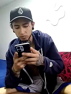 Tattoboy19cm online show from February 2026 12:15:01 PM