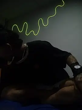 Tattoboy19cm online show from January 2026 05:01:01 AM