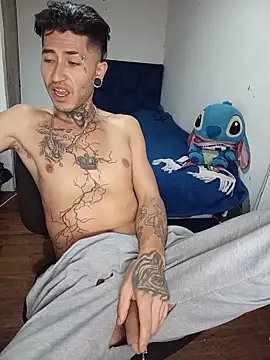 Tattoboy19cm online show from April 2026 09:15:01 PM